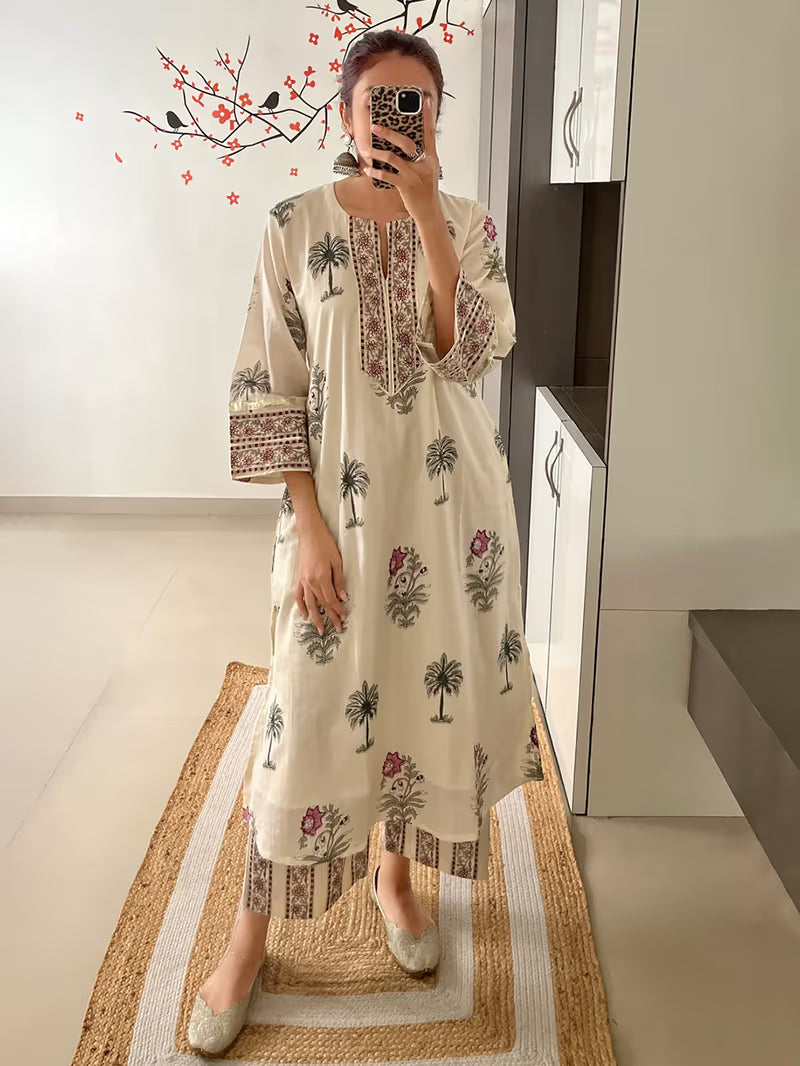 White Printed Cotton Kurta with Pants 3