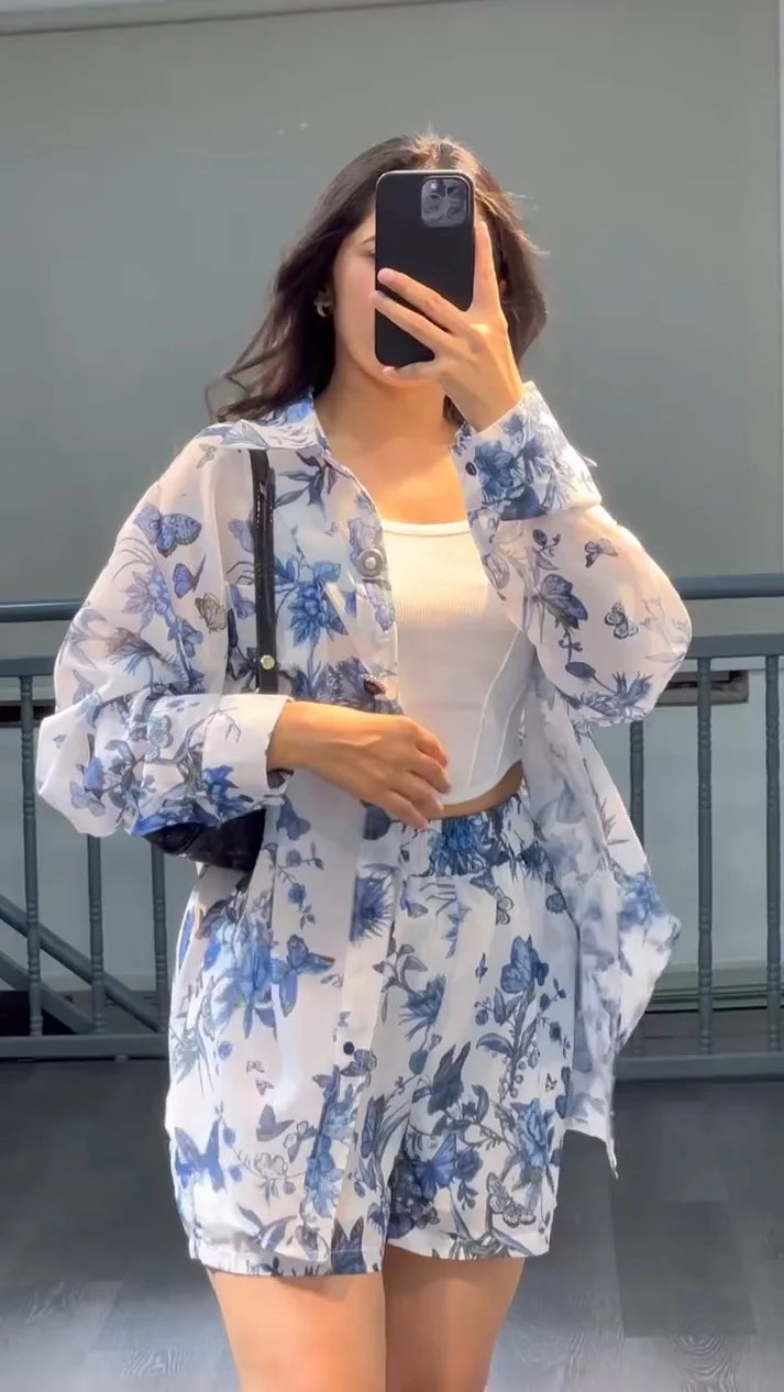 Vastramaniaa’s Oversized Floral Shirt & Shorts Co-ord Set 3