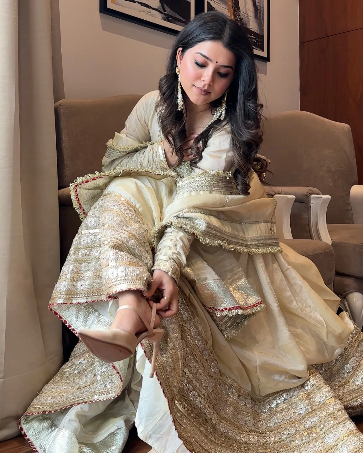 Neha's Off White Colour Trending Anarkali Suit Set 3